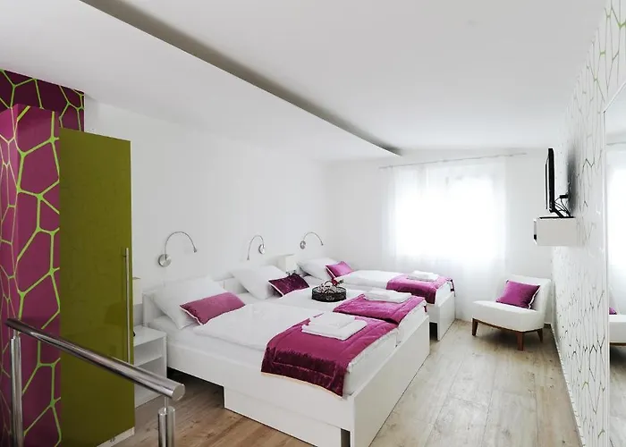 Garni Azur 호텔 3*