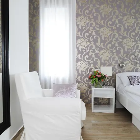 Garni Azur 3* Lublaň